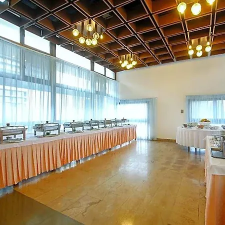 Zagreb 2*